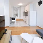 Elegant Apartamento *